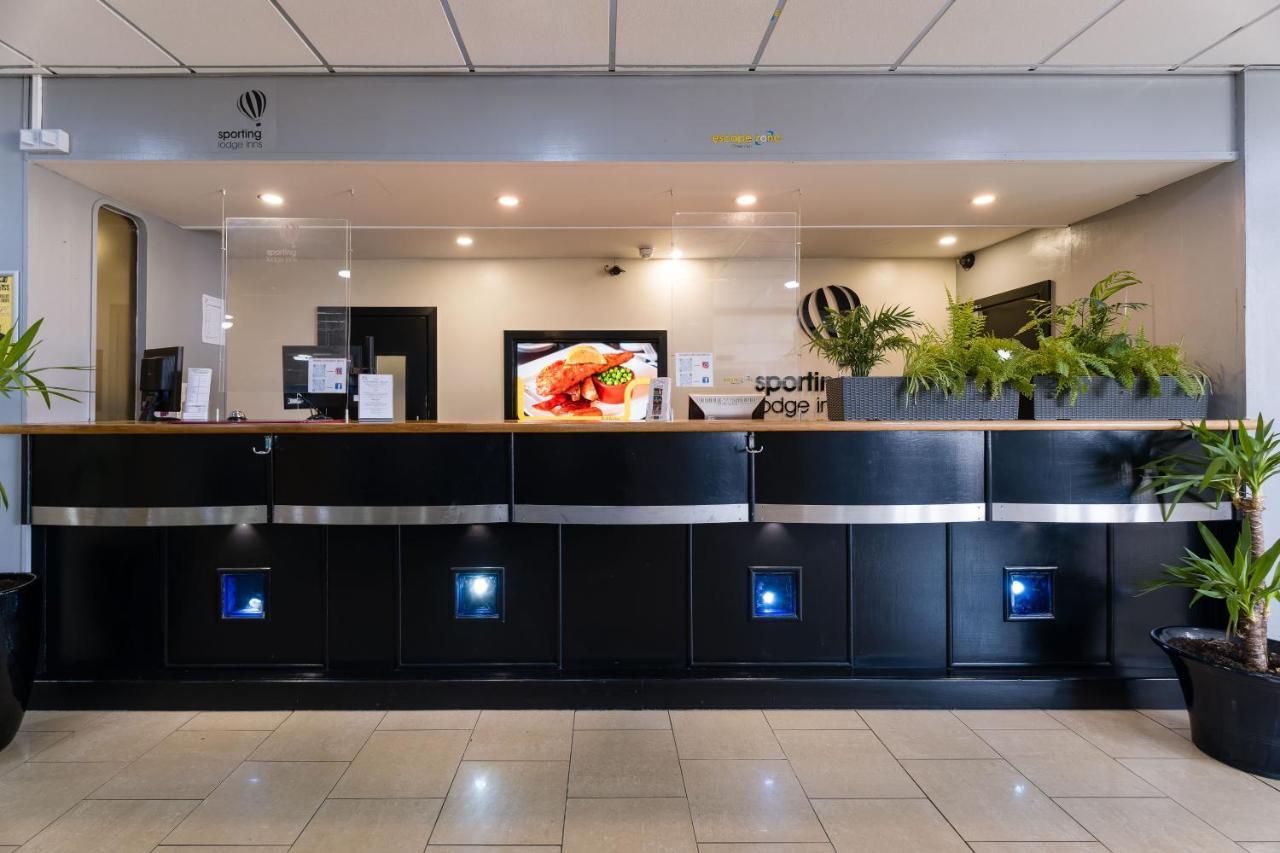 Sporting Lodge Inn مدليسبره المظهر الخارجي الصورة